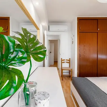 Edificio Miami Apartman Nerja